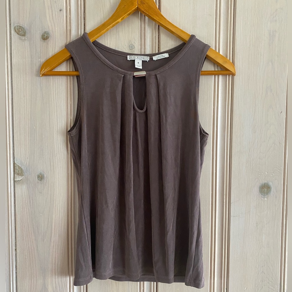 Dana Buchman Brown Sleeveless Keyhole Tank